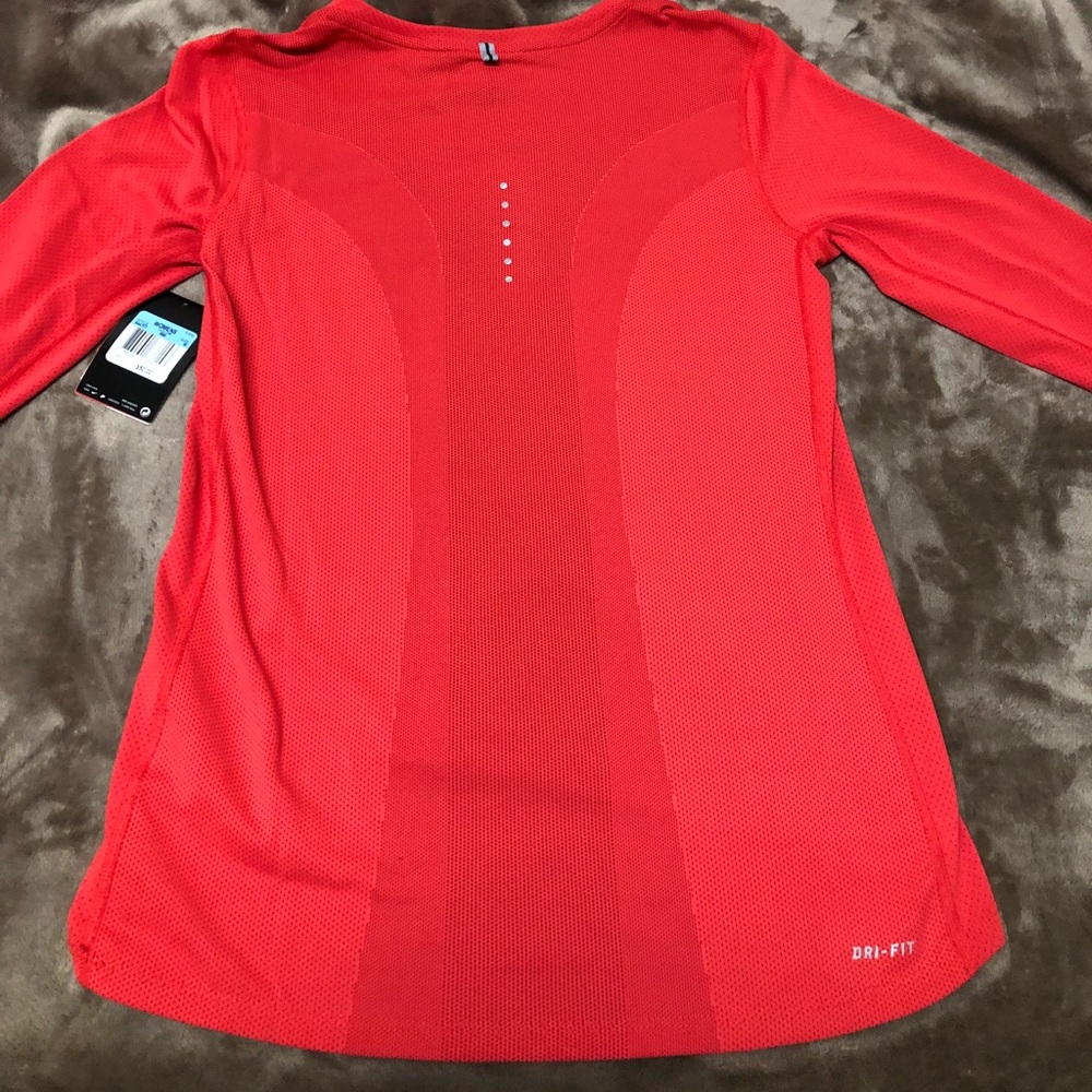 🛑 SOLD 🛑 Nike Running Dri-Fit. Stay Warm